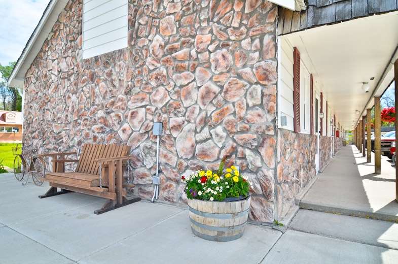 Best Western Pioneer Court Hotel Lusk, WY See Discounts