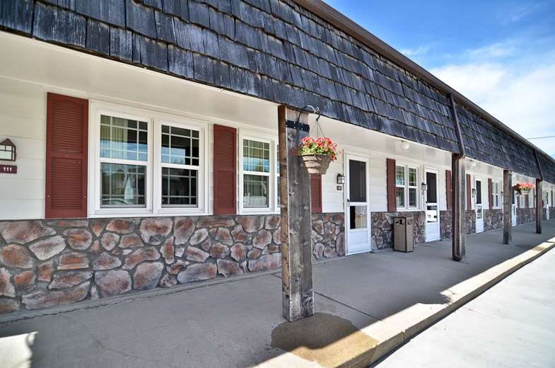 Best Western Pioneer Court Hotel Lusk, WY See Discounts