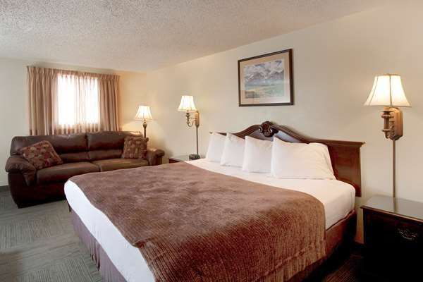  - Best Western Torchlite Motor Inn Wheatland - I-25, Exit 80