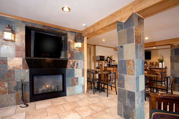  - Best Western Torchlite Motor Inn Wheatland - I-25, Exit 80