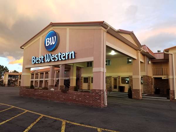 Exterior view - Best Western Torchlite Motor Inn Wheatland - I-25, Exit 80