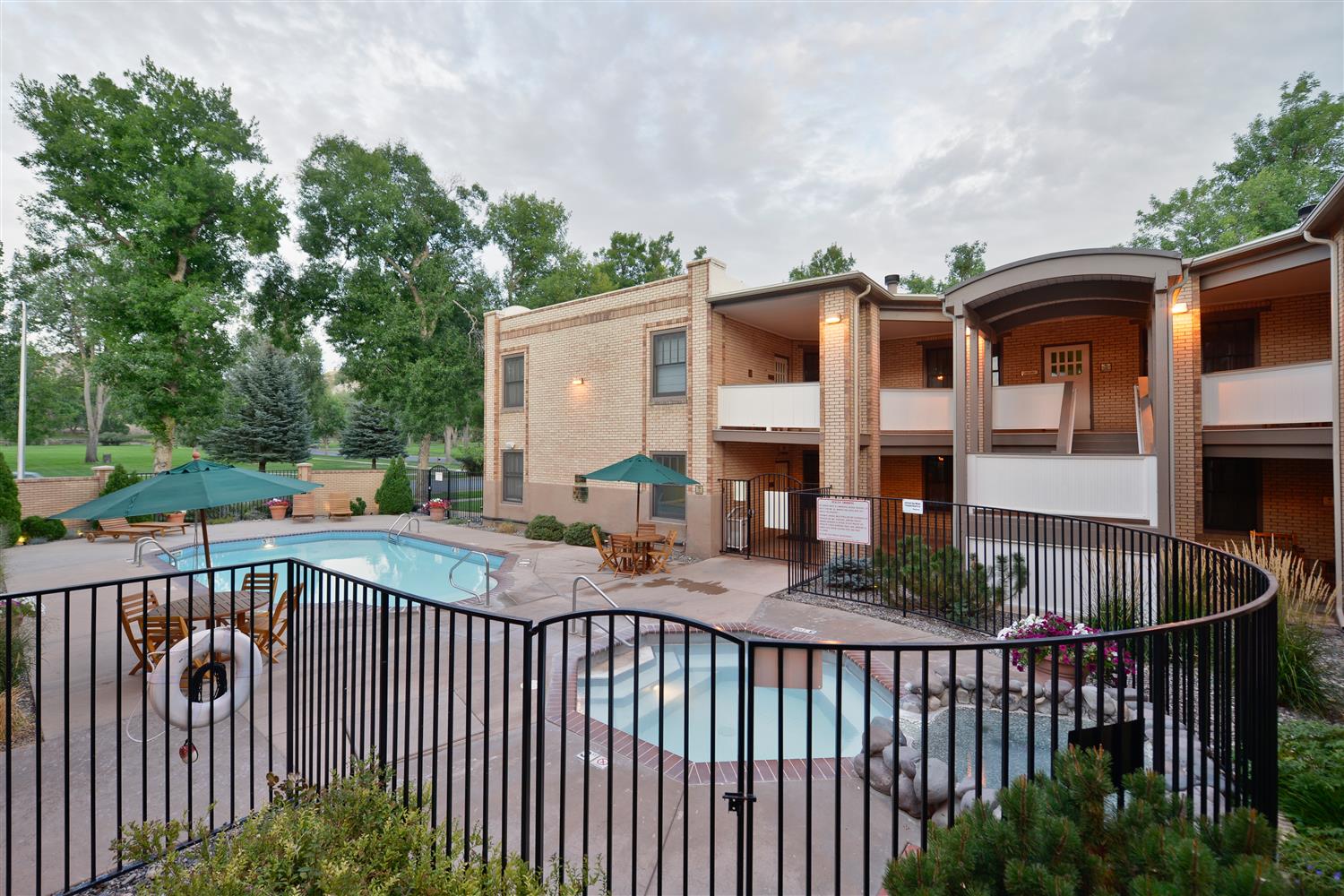 Best Western Plus Plaza Hotel Thermopolis, WY See Discounts