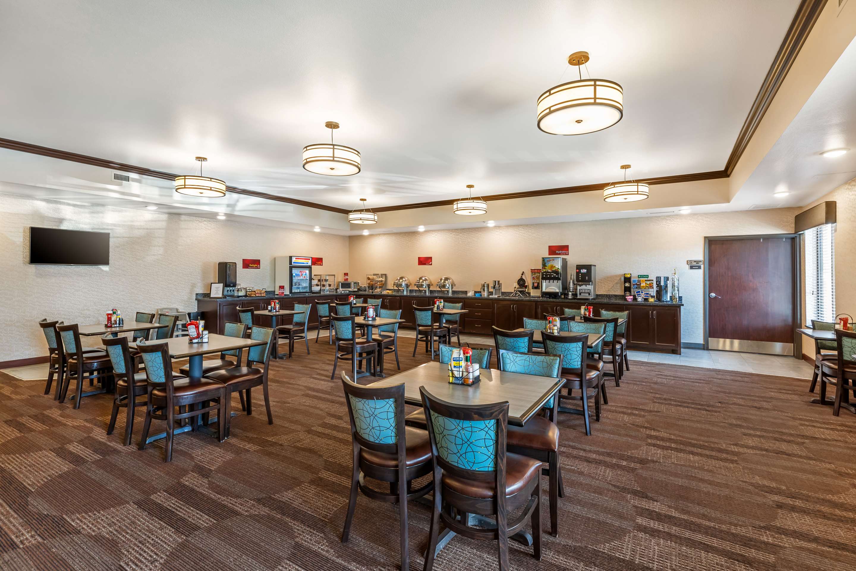 Breakfast Area | Best Western Plus Casper Inn & Suites