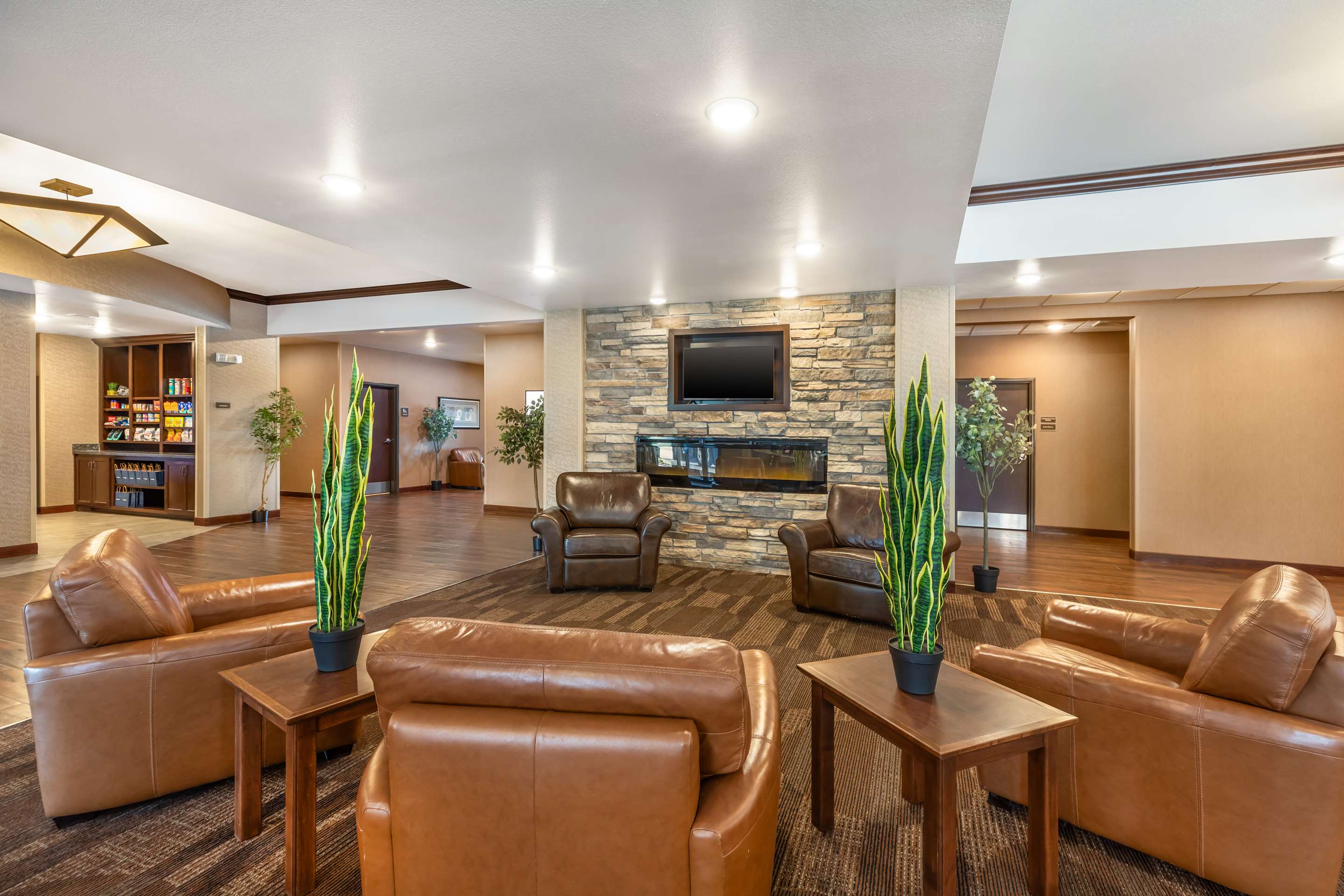 Lobby | Best Western Plus Casper Inn & Suites