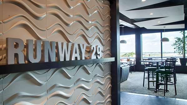 Bar - Best Western Plus City Centre Inn Edmonton