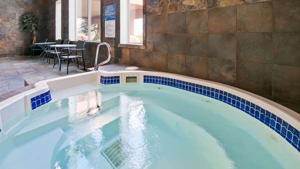 Pool - Best Western Plus City Centre Inn Edmonton