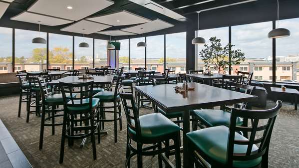 Restaurant - Best Western Plus City Centre Inn Edmonton