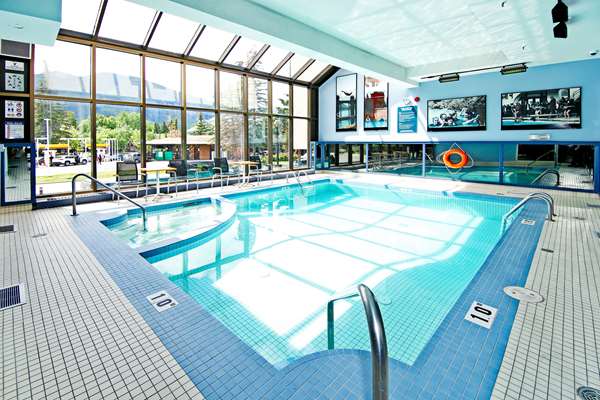 Pool - Best Western Plus Siding 29 Lodge Banff