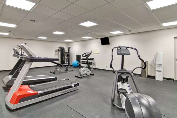 Fitness/ Exercise Room - Best Western Cedar Park Inn Edmonton