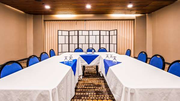  - Best Western Cedar Park Inn Edmonton