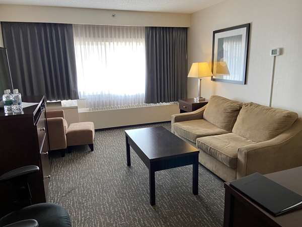Suite - Best Western Cedar Park Inn Edmonton