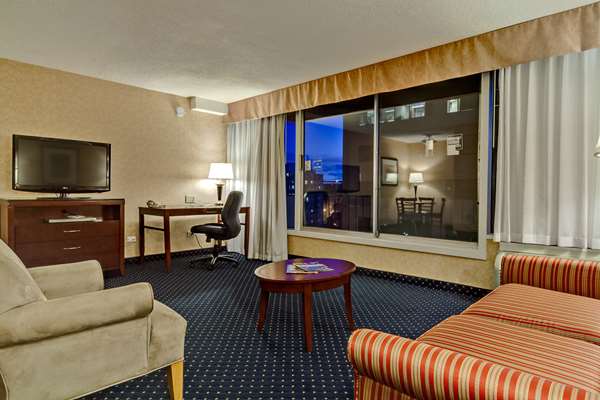 Suite - Best Western Plus Suites Downtown Calgary