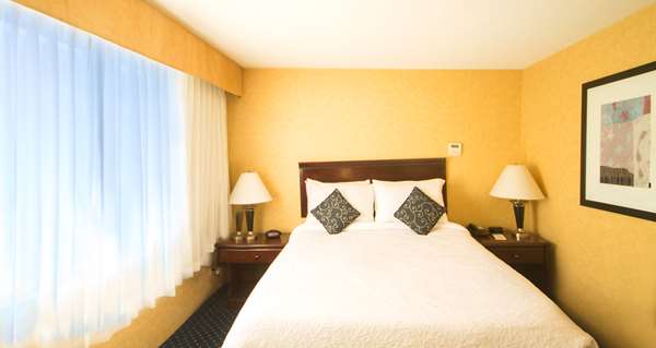 Suite - Best Western Plus Suites Downtown Calgary