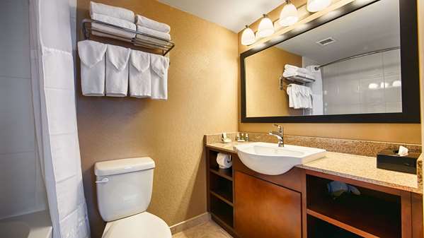  - Best Western Plus Suites Downtown Calgary