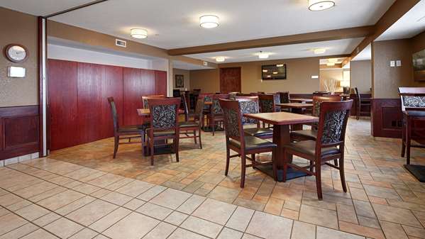 Restaurant - Best Western Strathmore Inn