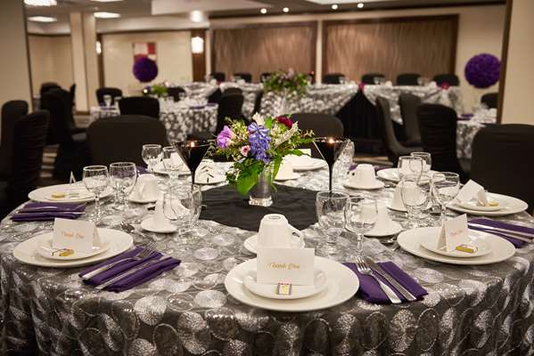  - Best Western Premier Denham Inn & Suites Leduc