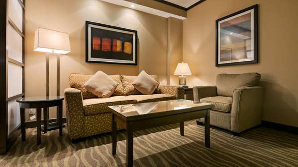 Suite - Best Western Premier Denham Inn & Suites Leduc
