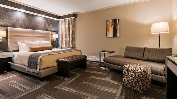 Suite - Best Western Premier Denham Inn & Suites Leduc