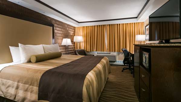  - Best Western Premier Denham Inn & Suites Leduc