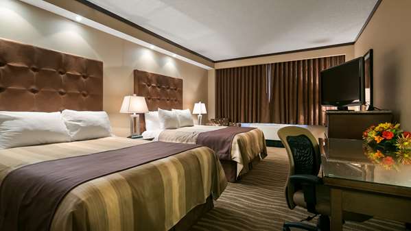  - Best Western Premier Denham Inn & Suites Leduc