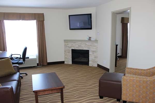 Suite - Best Western High Road Inn Edson