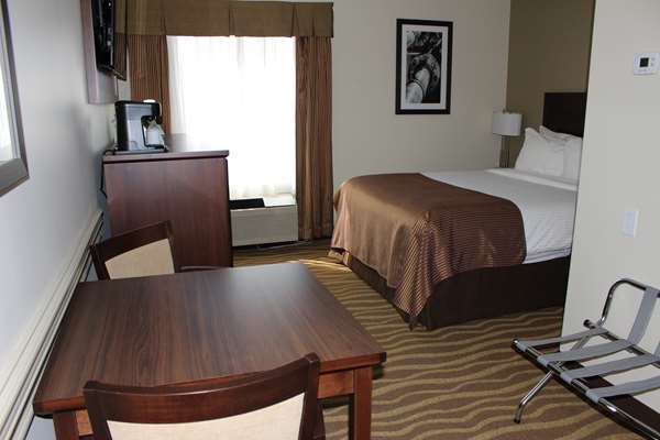 Suite - Best Western High Road Inn Edson