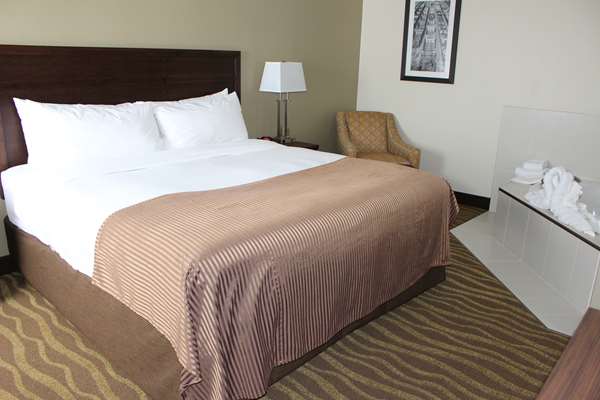 Spa - Best Western High Road Inn Edson