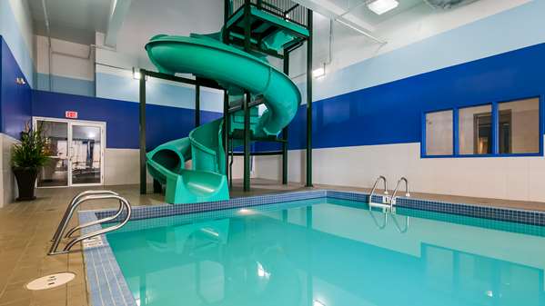 Pool - Best Western High Road Inn Edson
