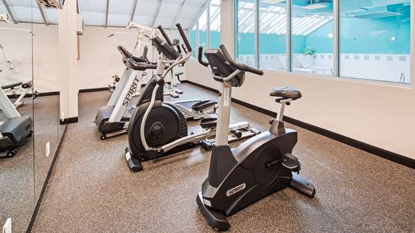 Fitness/ Exercise Room - Best Western Plus Calgary Centre Inn