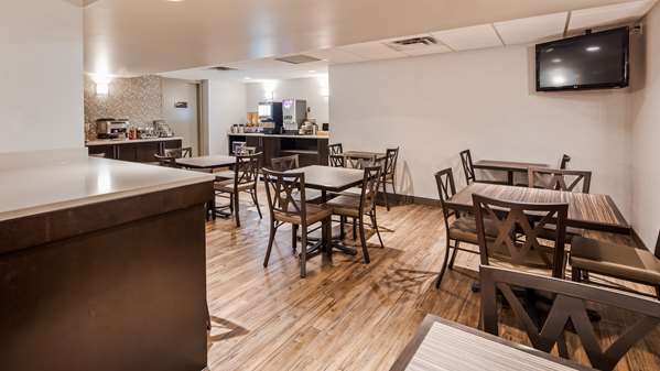 Restaurant - Best Western Plus Calgary Centre Inn