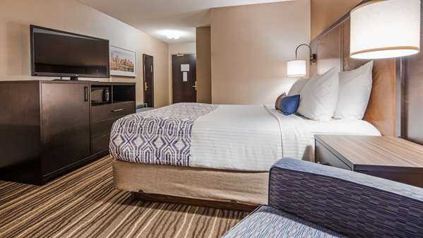  - Best Western Plus Calgary Centre Inn