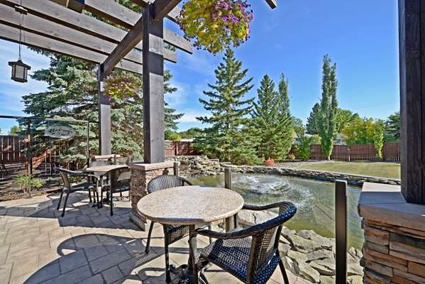 Bar - Best Western Wayside Inn Wetaskiwin