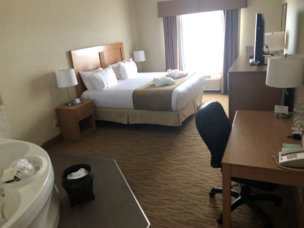  - Best Western Grande Prairie Hotel & Suites