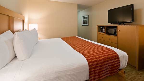  - Best Western Grande Prairie Hotel & Suites