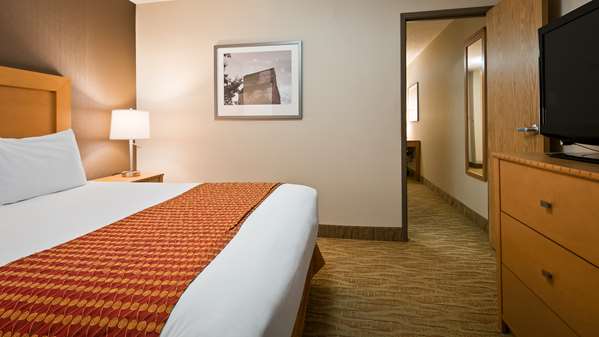  - Best Western Grande Prairie Hotel & Suites