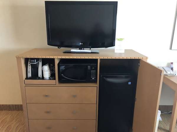  - Best Western Grande Prairie Hotel & Suites