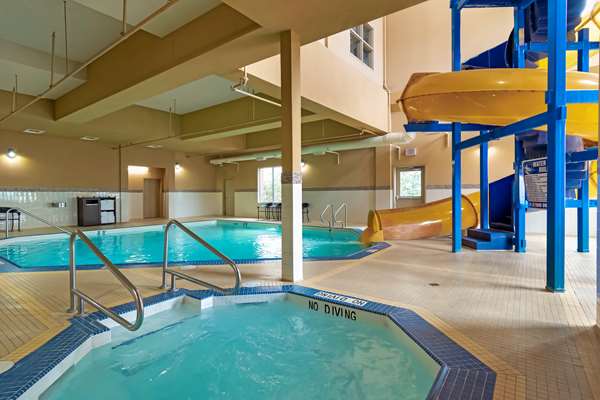 Pool - Best Western Cold Lake Inn