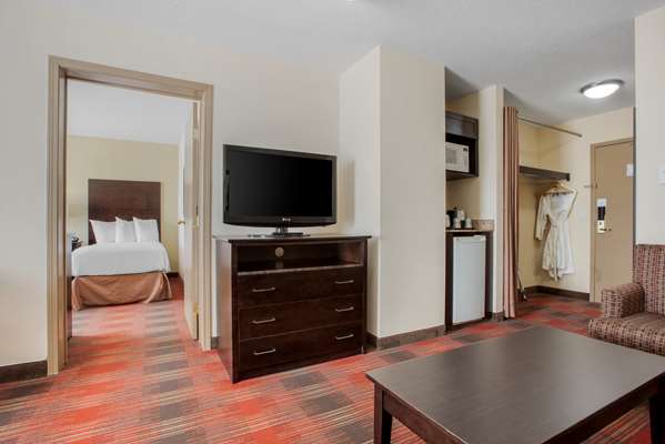  - Best Western Plus Red Deer Inn & Suites