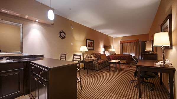 Suite - Best Western Sunrise Inn Stony Plain