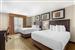2 Queen Beds