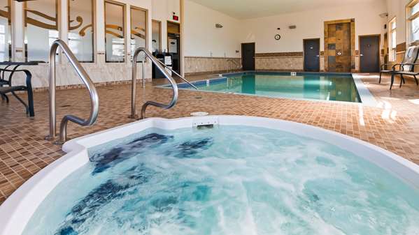 Pool - Best Western Wainwright Inn & Suites