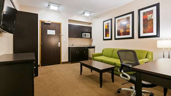  - Best Western Wainwright Inn & Suites