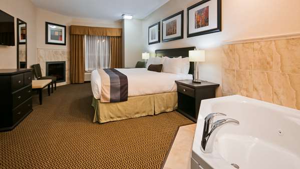  - Best Western Wainwright Inn & Suites