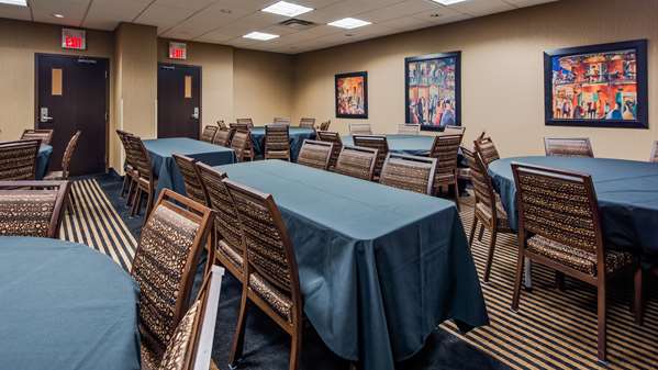 Restaurant - Best Western Plus South Edmonton Inn & Suites