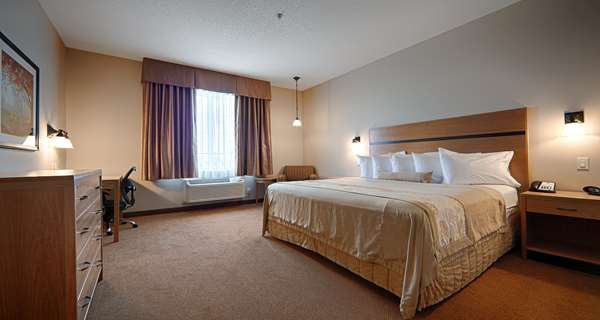  - Best Western Plus Chateau Inn Sylvan Lake