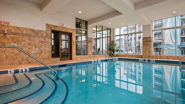 Pool - Best Western Plus Chateau Inn Sylvan Lake