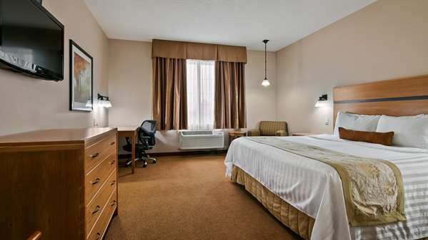  - Best Western Plus Chateau Inn Sylvan Lake