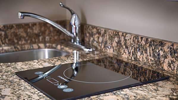  - Best Western Plus Peace River Hotel