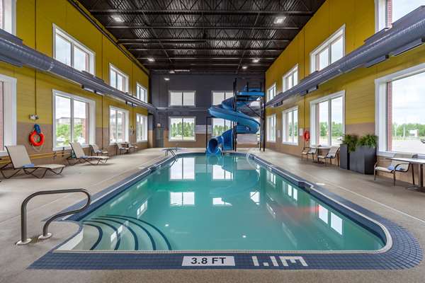 Pool - Best Western Plus Meridian Hotel Lloydminster
