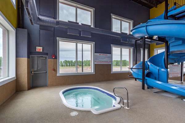 Pool - Best Western Plus Meridian Hotel Lloydminster